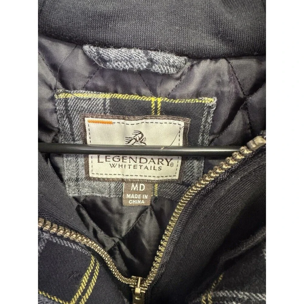 🦌 Legendary Whitetails Mens Hooded Flannel Button Up Jacket Sz Medium Quilted